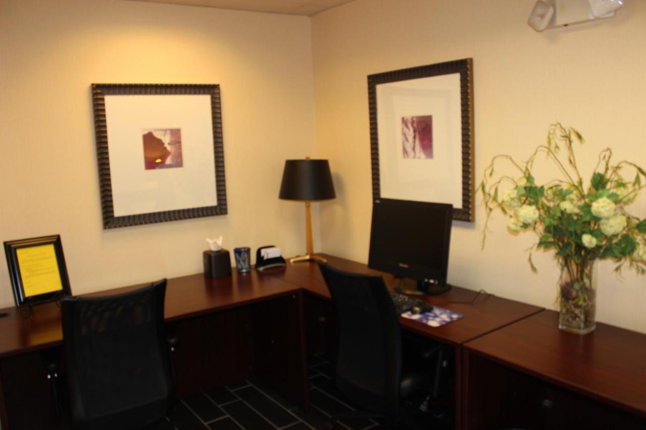 Holiday Inn Express Hotel & Suites - Atlanta/Emory University Area By Ihg Decatur Exterior foto
